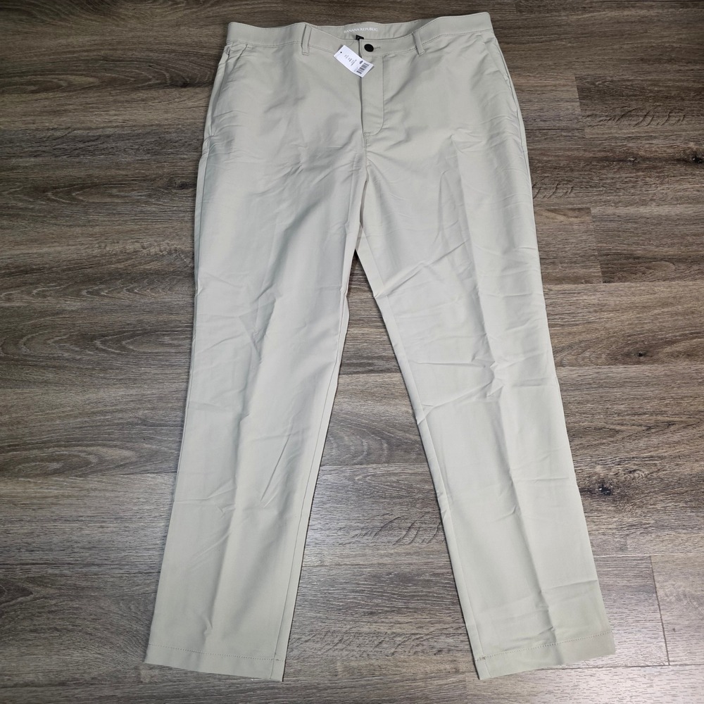 Banana Republic Mens 40x32 Performance Tech Pants London Fog Beige Flat Front